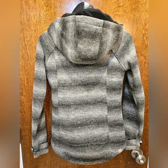 Bench Black Textured Jacket - Picture 2 of 4